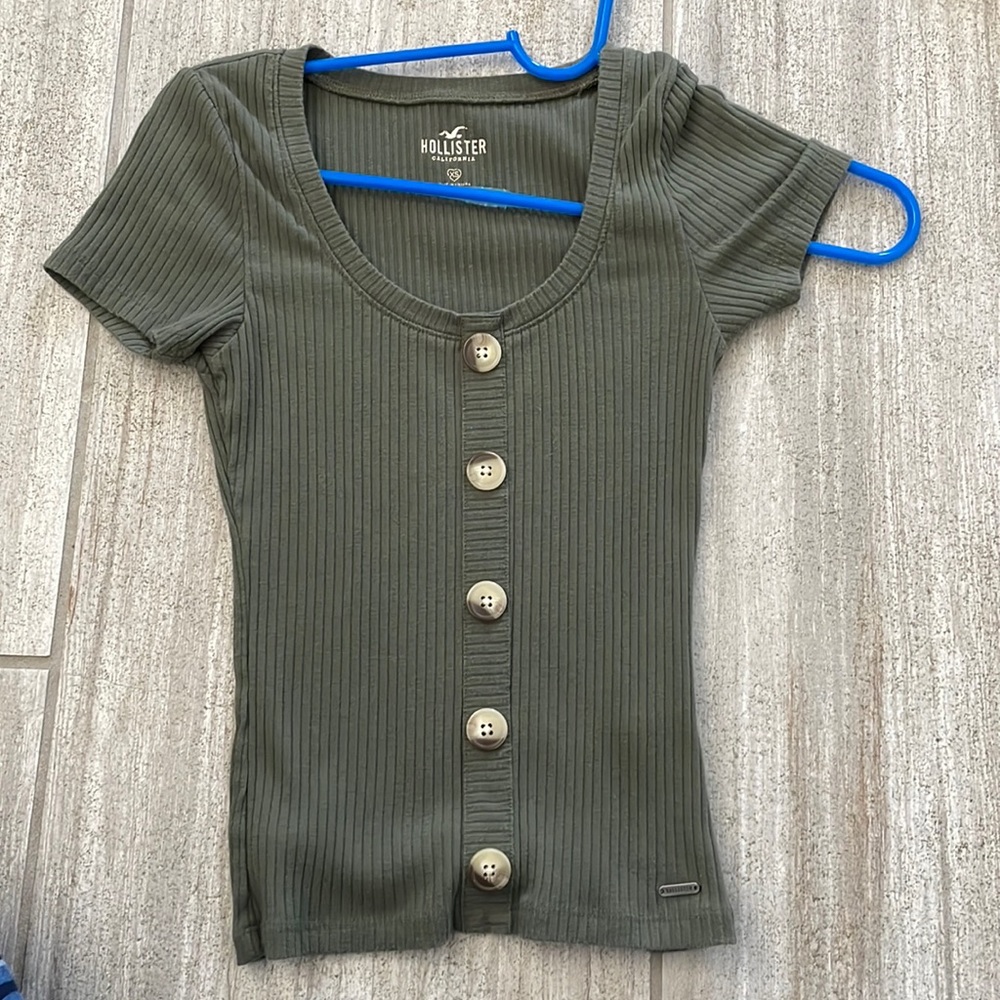 Green button up top
